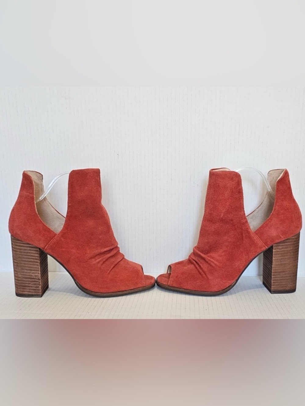 Chinese LAUNDRY Kristen Cavallari  Suede Peep-Toe Block Heel Booties 9 1/2
